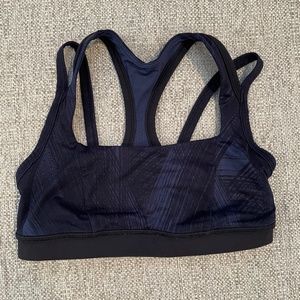 Lululemon Splendour Bra Size 4